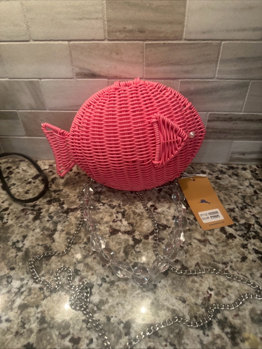 Unbranded Pink Wicker Fish Crossbody Bag with Chain Strap
